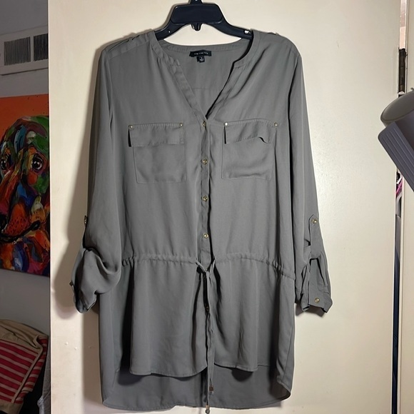 The Limited Button down Army Green Top - Picture 1 of 3